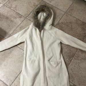 Gap kids off white cardigan with faux fur hood